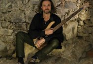 2017 - koncem roku odchází baskytarista a zpěvák Libor Tauš se slovy: .,,když bude potřeba přijdu na pomoc :-)"